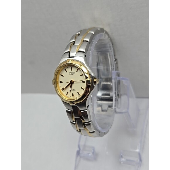 Citizen Quartz WR100 Two Tone Womens Watch 5930 New Battery Stainless Steel - Picture 2 of 11